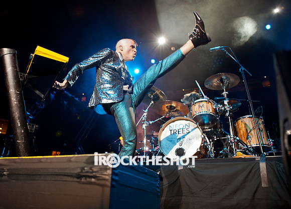 neon trees at msg-15