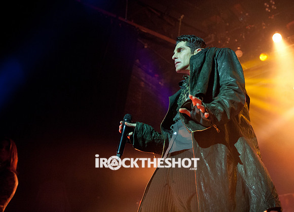 janes addiction at the wellmont theatre-21