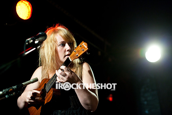 katie herzig at mercury lounge-4