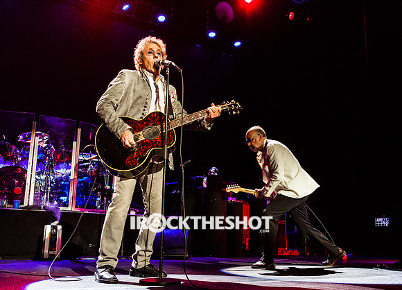 the who cares at madison square garden-11