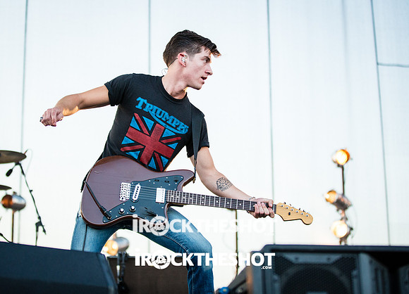 arctic monkeys at orion-9