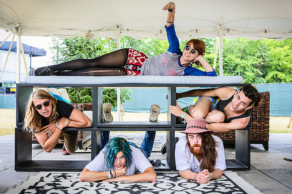 Grouplove