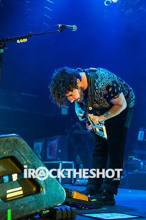 foals-at-terminal-5-20