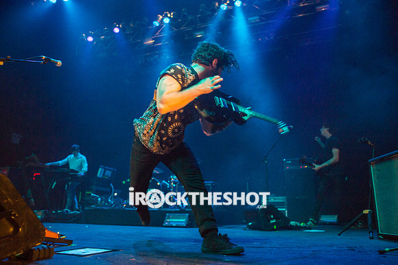 foals-at-terminal-5-15