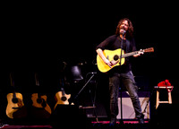 chris cornell at the carnegie  hall-13