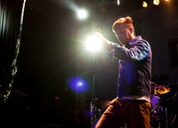kaiser chiefs at terminal 5-6