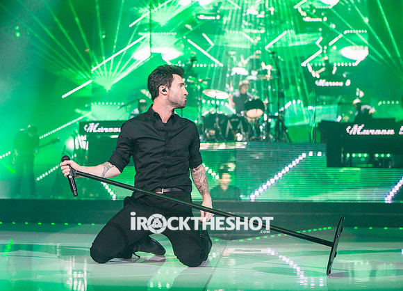 maroon 5 at madison square garden-27