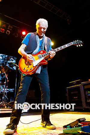peter frampton at the wellmont (14 of 19)