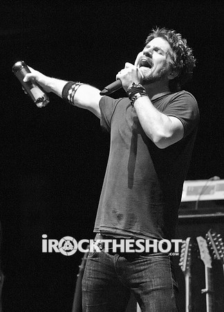 matt nathanson at the wellmont-19