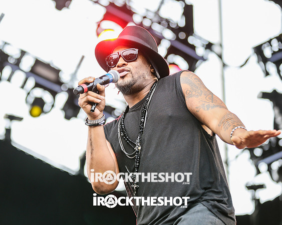 dangelo at mia festival