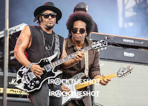 dangelo at mia festival-4