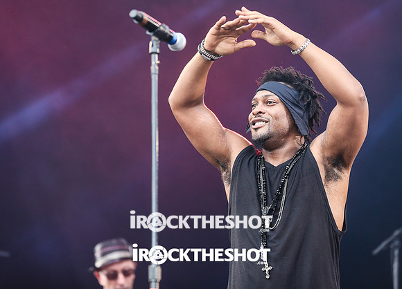 dangelo at mia festival-8