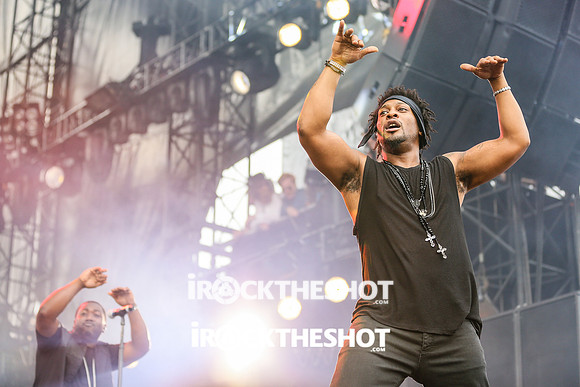 dangelo at mia festival-9