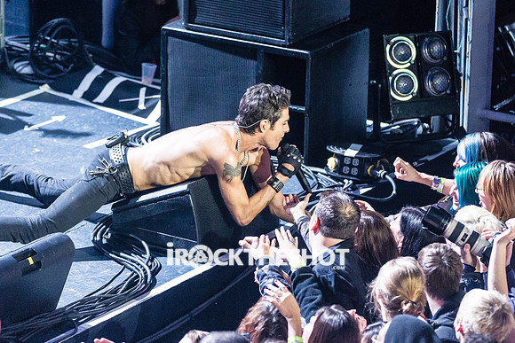 janes addiction at terminal 5-21