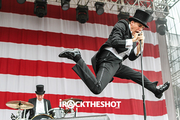 the hives at made in america festival-3