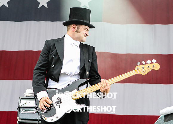 the hives at made in america festival-12