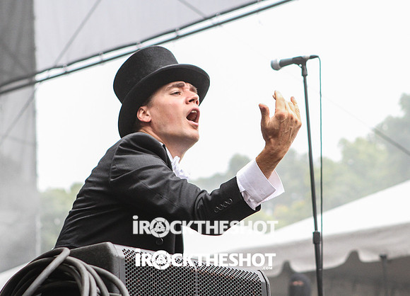 the hives at made in america festival-13