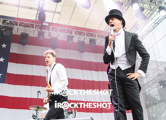 the hives at made in america festival-20