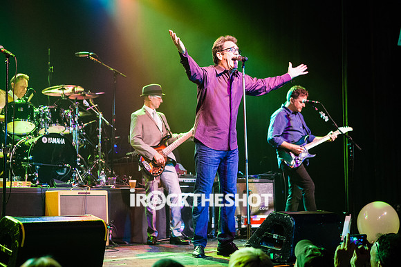 huey-lewis-at-irving-plaza-16
