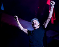 Roger Waters - The Wall - 11-3-2010-2