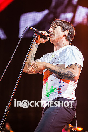 red-ht-chili-peppers-at-firefly-festival-16