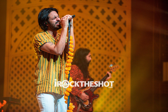 young-the-giant-beacon-theatre-10-21-2022-joe-papeo-22
