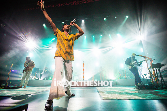 young-the-giant-beacon-theatre-10-21-2022-joe-papeo-21