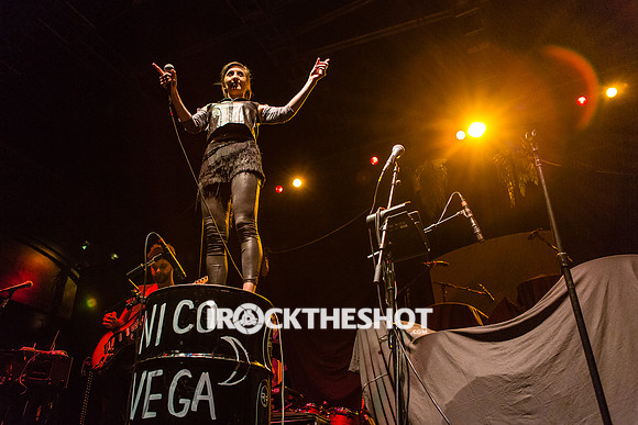 nico vega at roseland ballroom-20