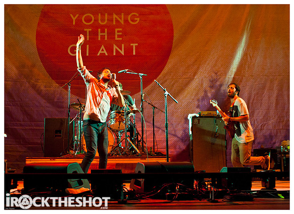 young the giant at pnc-5526