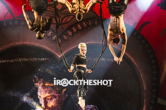 p!nk-at-madison-square-garden-3