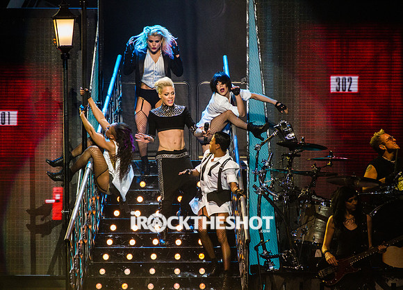 p!nk-at-madison-square-garden-15