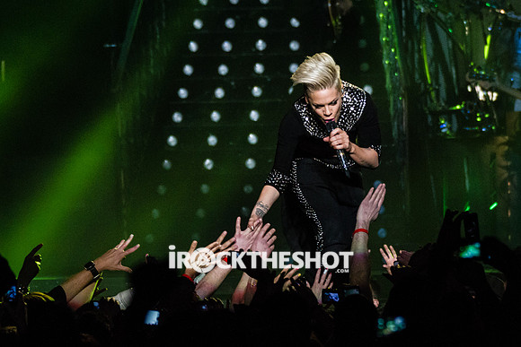 pink-at-madison-square-garden-34