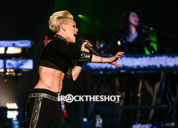 pink-at-madison-square-garden-40