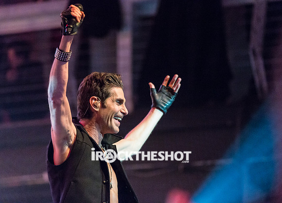 janes addiction at terminal 5-1