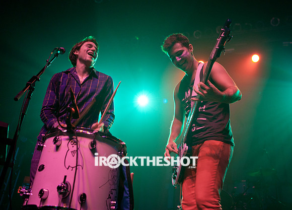 walk the moon at terminal 5-4