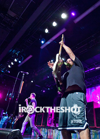 new found glory at best buy-17