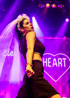 marina and the diamonds at terminal 5-5