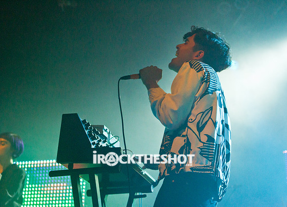 neon indian at terminal 5-16