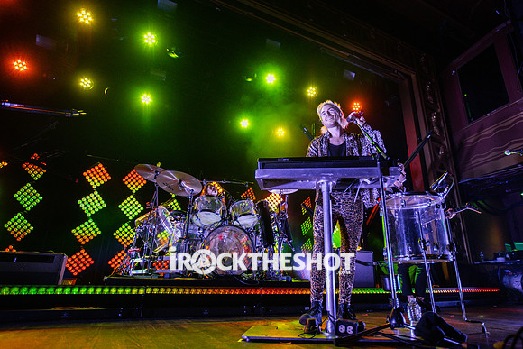walk-the-moon-webster-hall-joe-papeo-11.12.2022-29