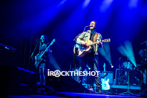 amos-lee-at-firefly-festival-4