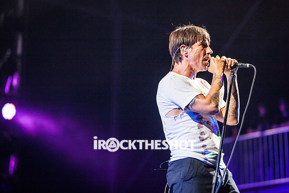 red-ht-chili-peppers-at-firefly-festival-26