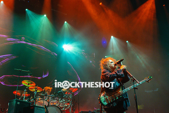 the-cure-at-madison-square-garden-6-19-2023-joe-papeo-2