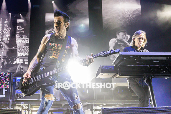 the-cure-at-madison-square-garden-6-19-2023-joe-papeo-15