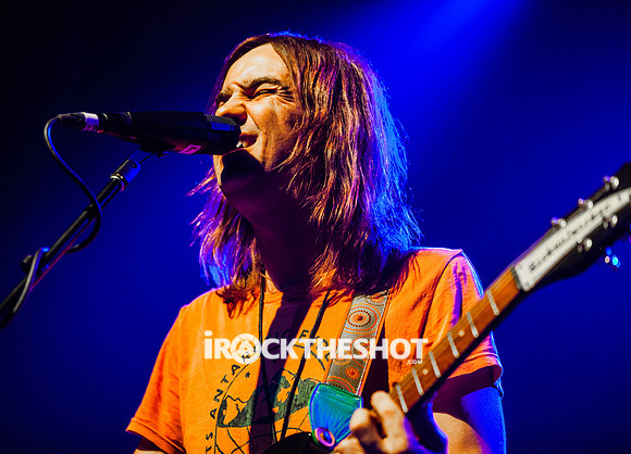 tame impala at terminal 5-2