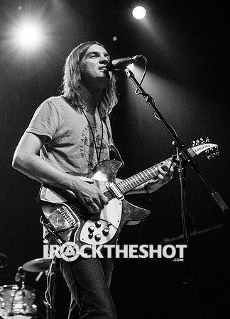 tame impala at terminal 5-15
