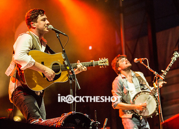mumford and sons at pier a-6