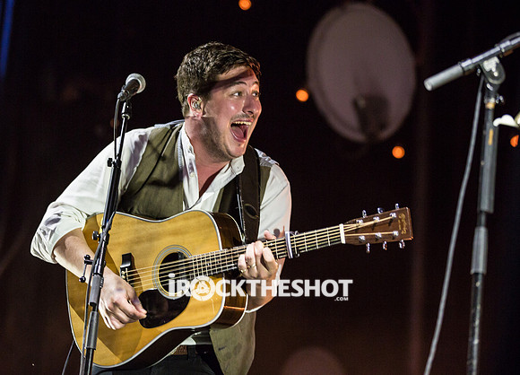 mumford and sons at pier a-17