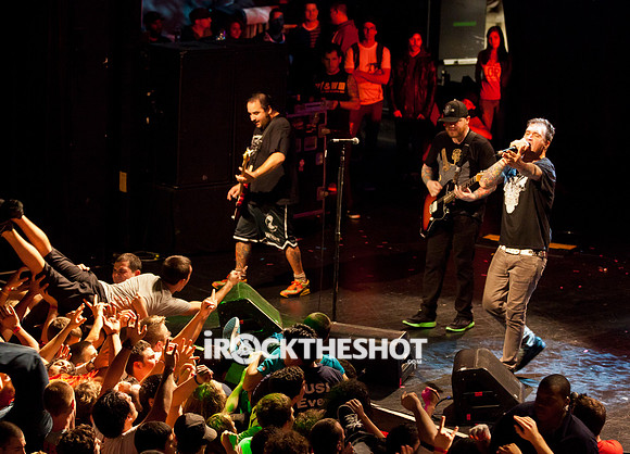 new found glory at best buy-33