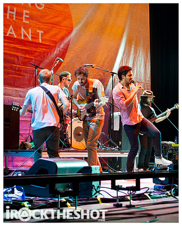 young the giant at pnc-5360