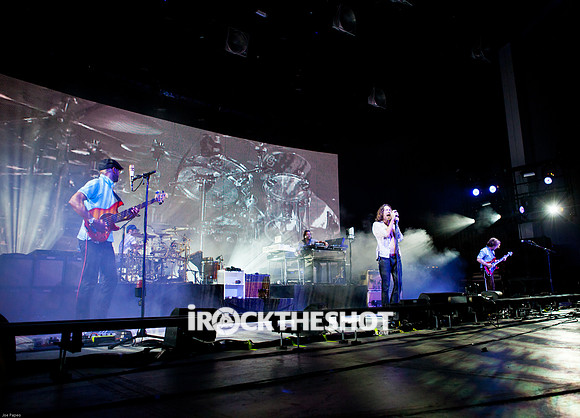 incubus at pnc-6494
